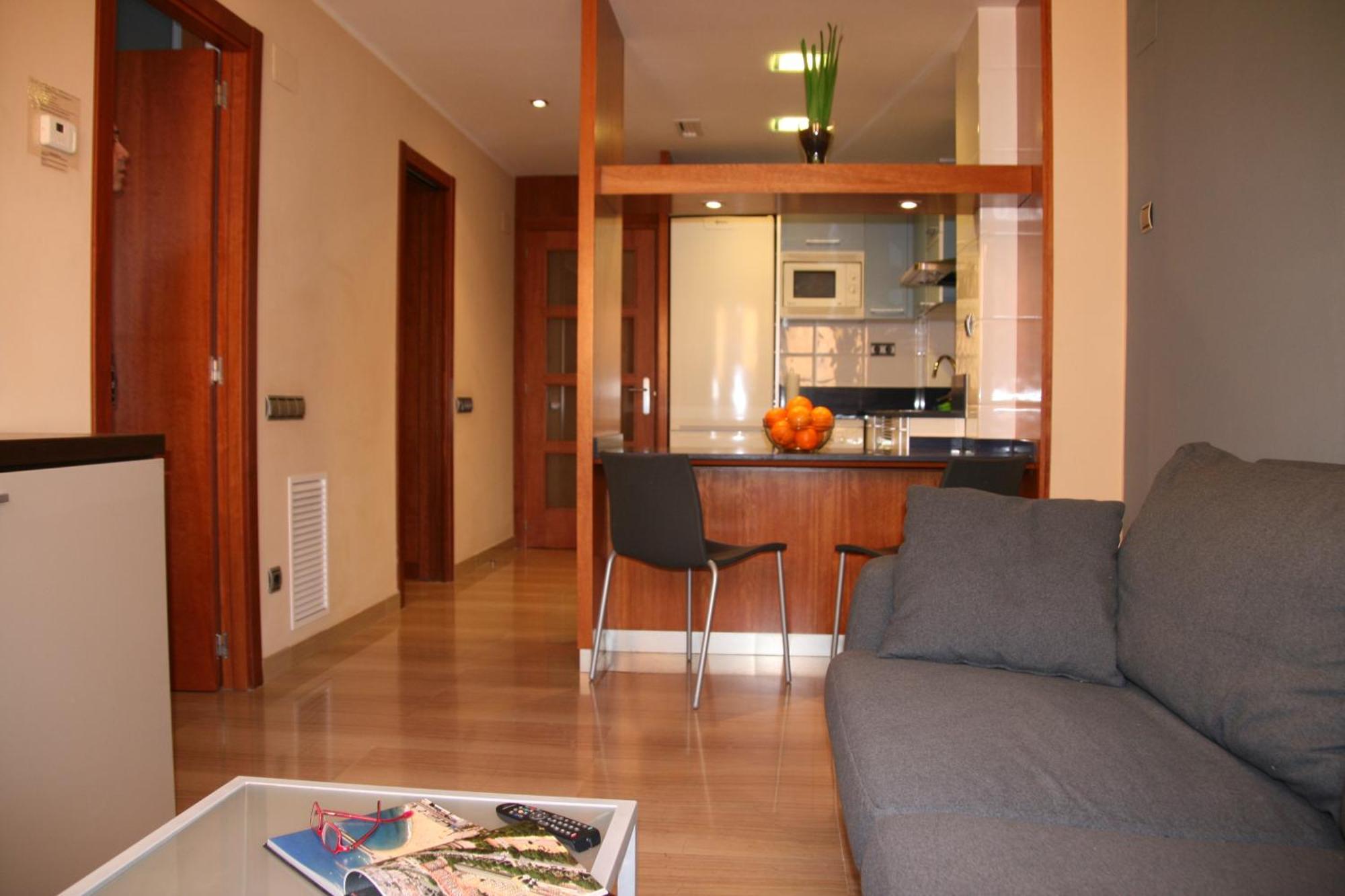 One-Bedroom Apartment,413516802:JPEG
